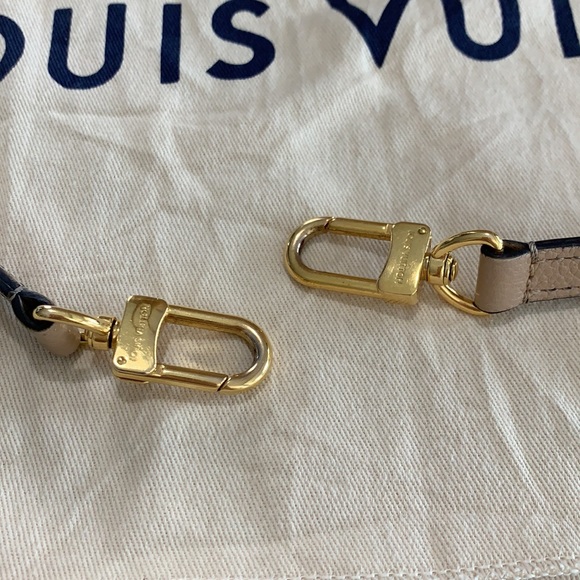 Pont Neuf Handbag Monogram Empreinte Leather MM - Picture 13 of 16